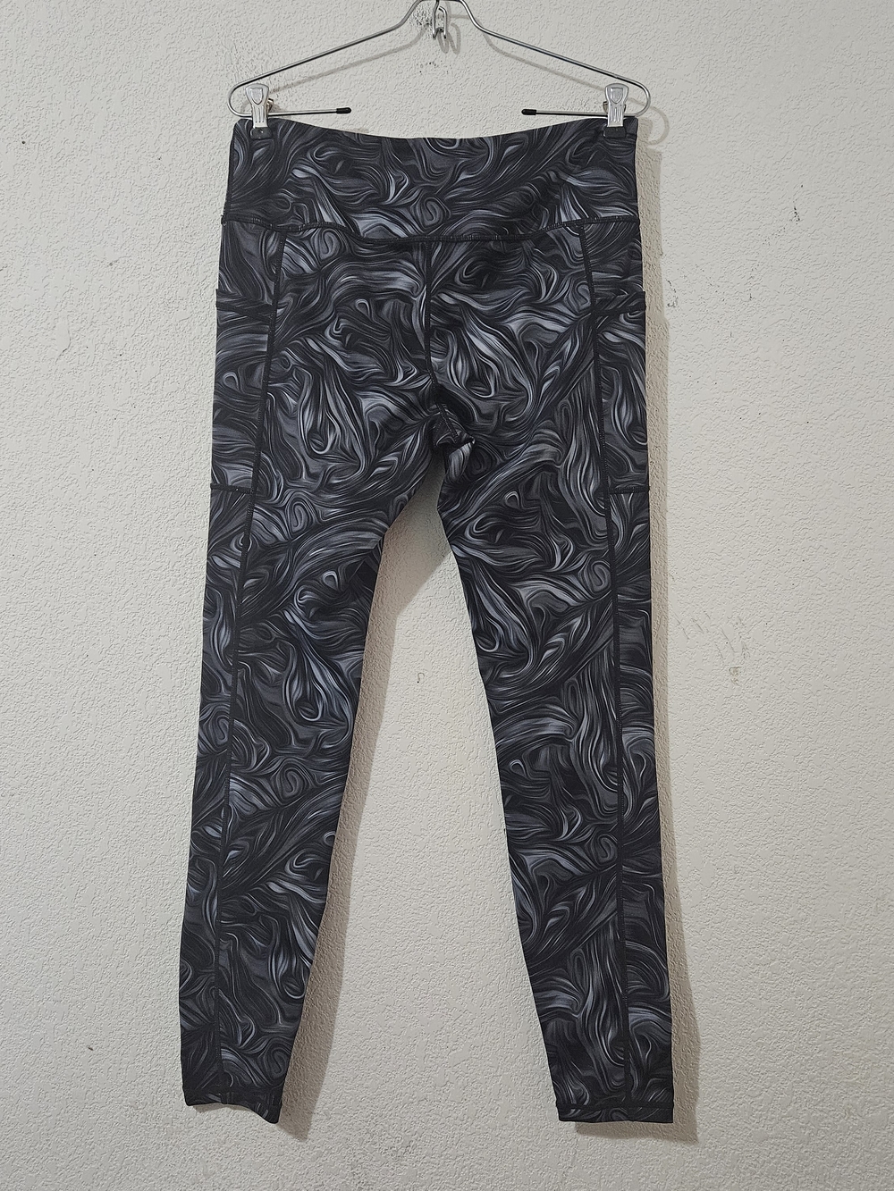 Constantly Varied Gear Smoke And Mirrors Size large Retired - Picture 3 of 6